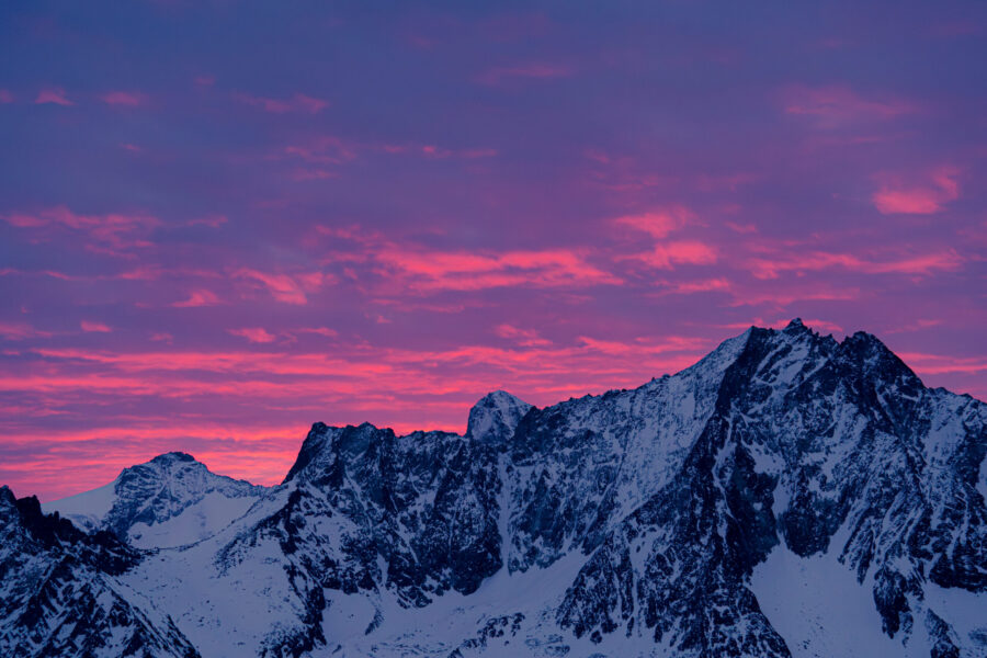 L’aurore se déploie en vagues - Arolla