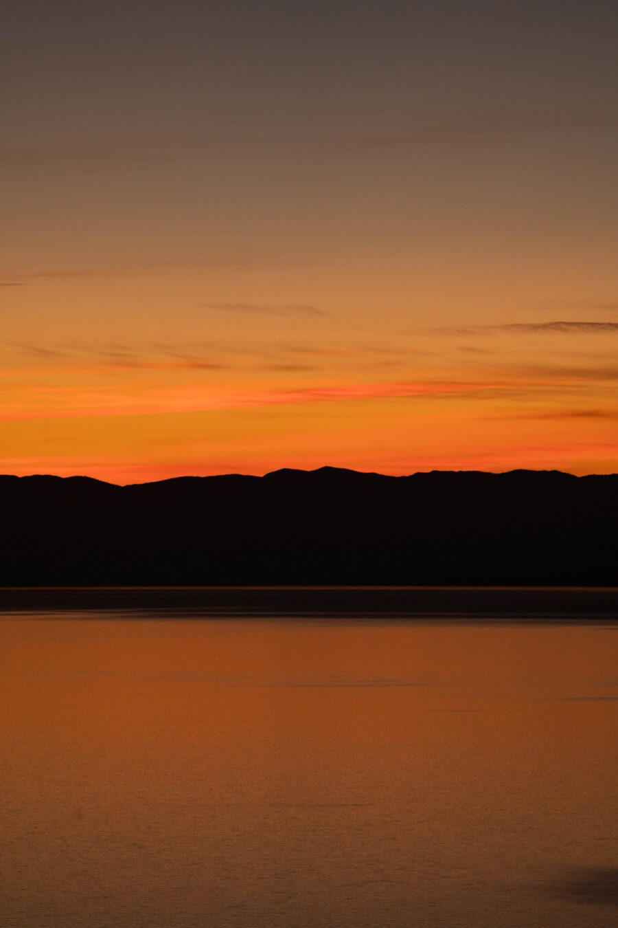 Silhouettes de feu - Lac Léman