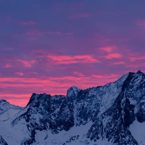 L’aurore se déploie en vagues - Arolla