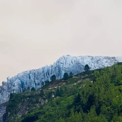 Équilibres de glace sous le souffle du printemps - Argentière