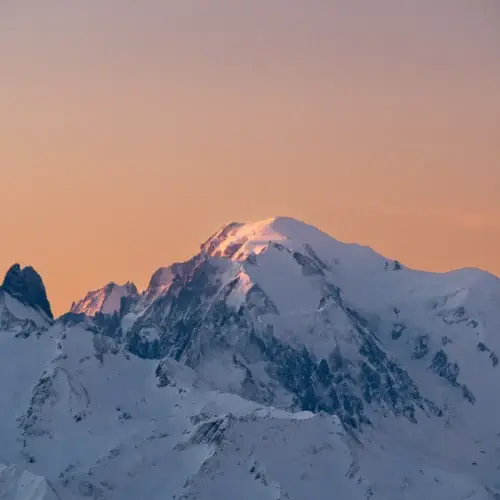 Quand l’aurore embrase les cimes du Mont Blanc