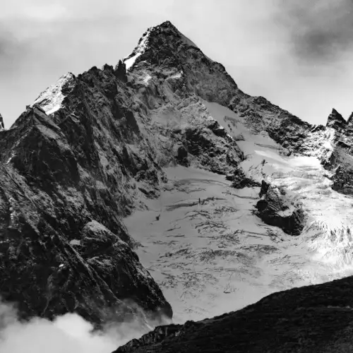 Ligne de frontière, ligne de mystère - Mont Dolent